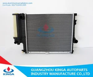 بی ایم ایل 520/523 / 528i 95 کے لئے کار ایلومینیم ریڈیٹر - E39